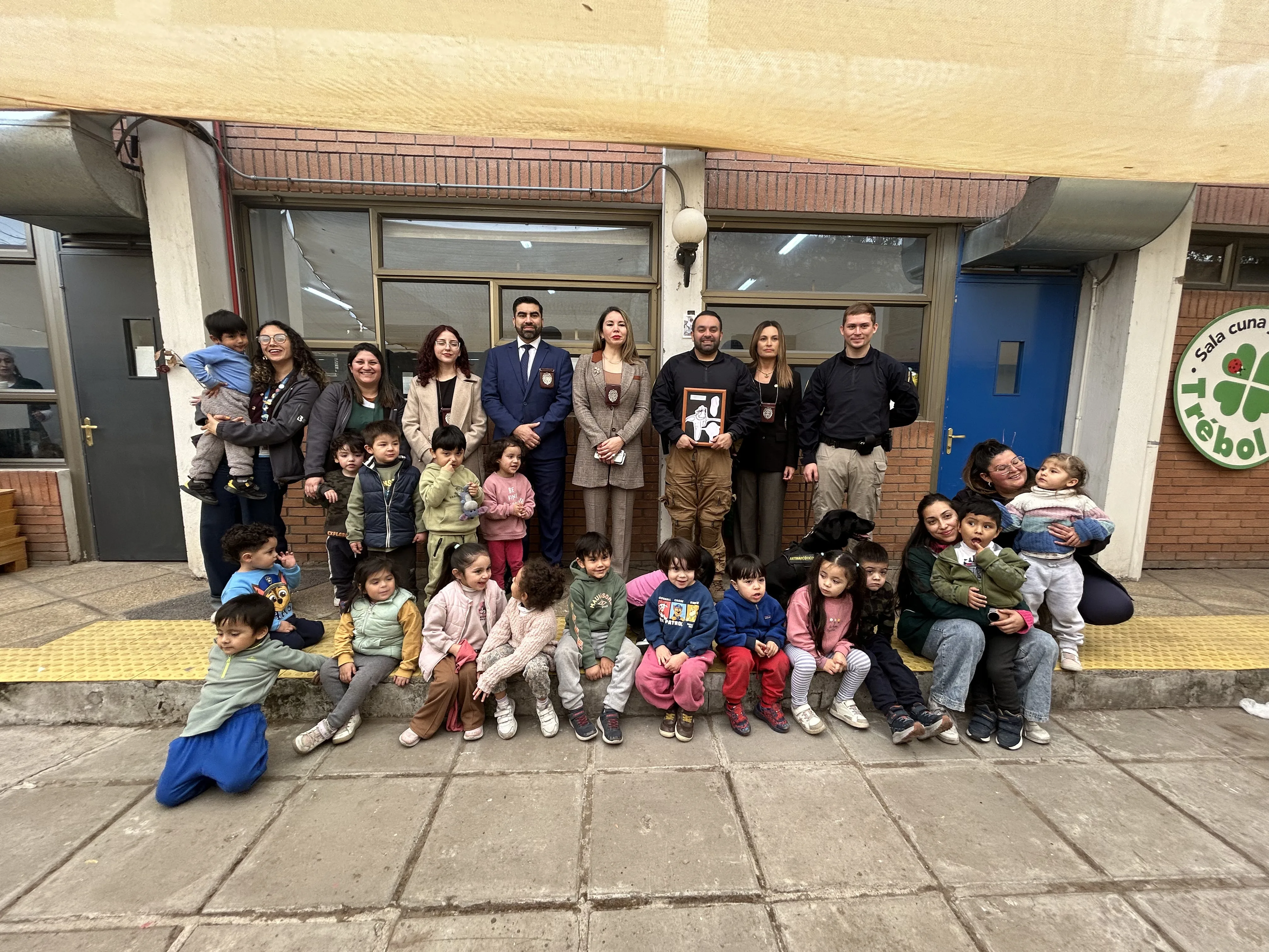 Brigada Canina de la PDI sorprendió al Jardín Trébol