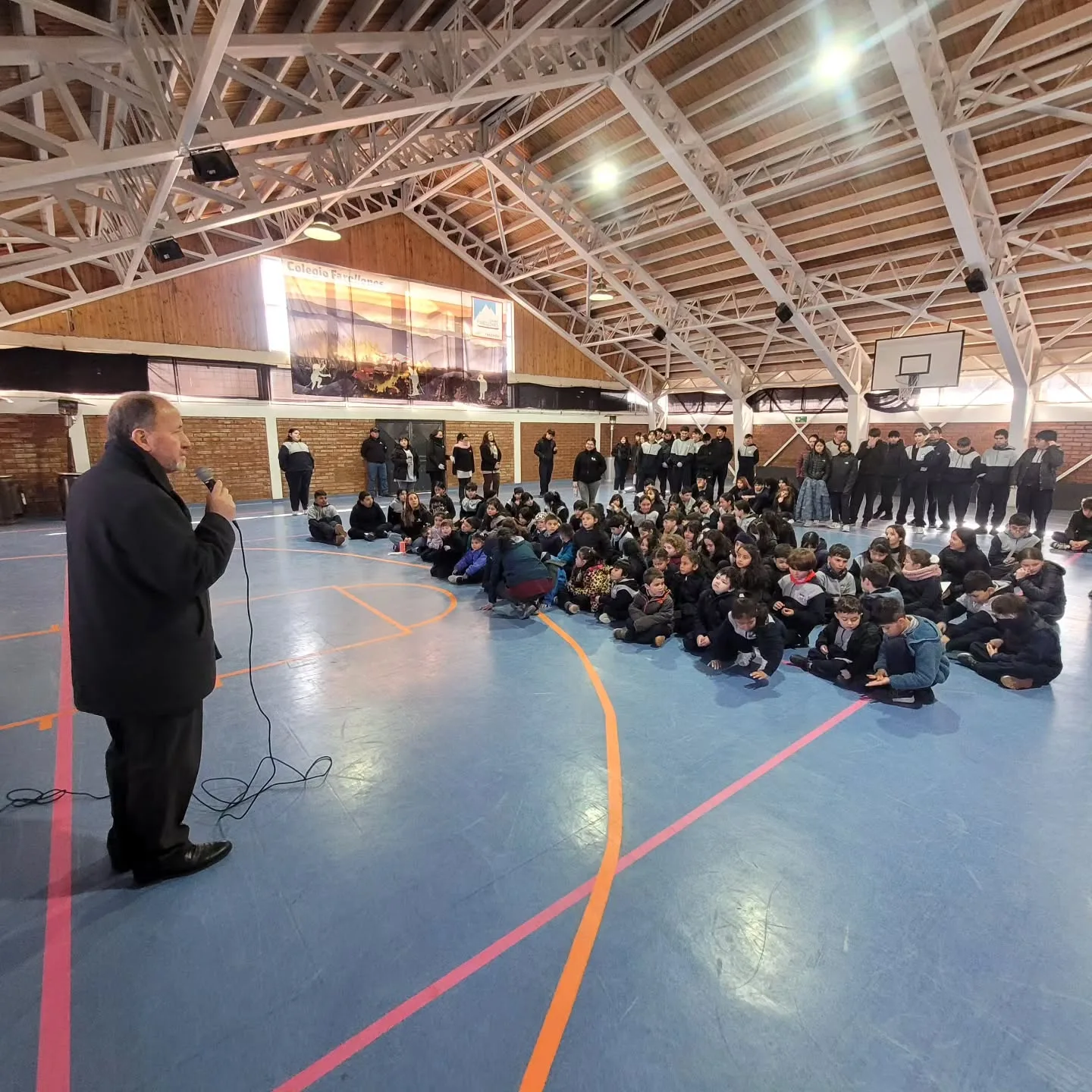 Colegio Farellones tiene nuevo director